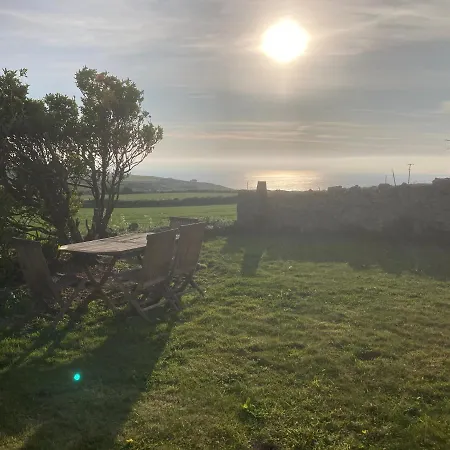 Lovely Spacious Flat With Sea Views, Sunsets, Garden And Woodburner Apartment Sennen